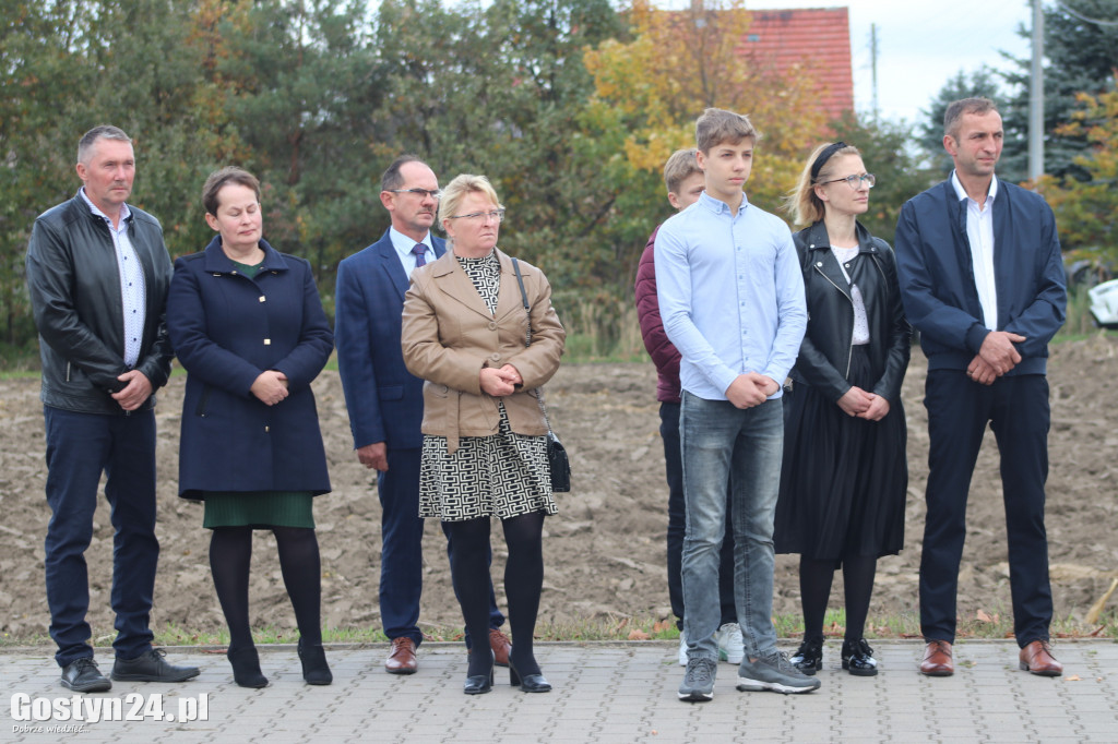Poświęcenie figury Matki Bożej Wspomożenie Wiernych w Elżbietkowie