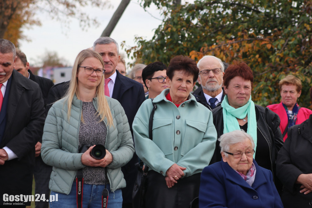 Poświęcenie figury Matki Bożej Wspomożenie Wiernych w Elżbietkowie