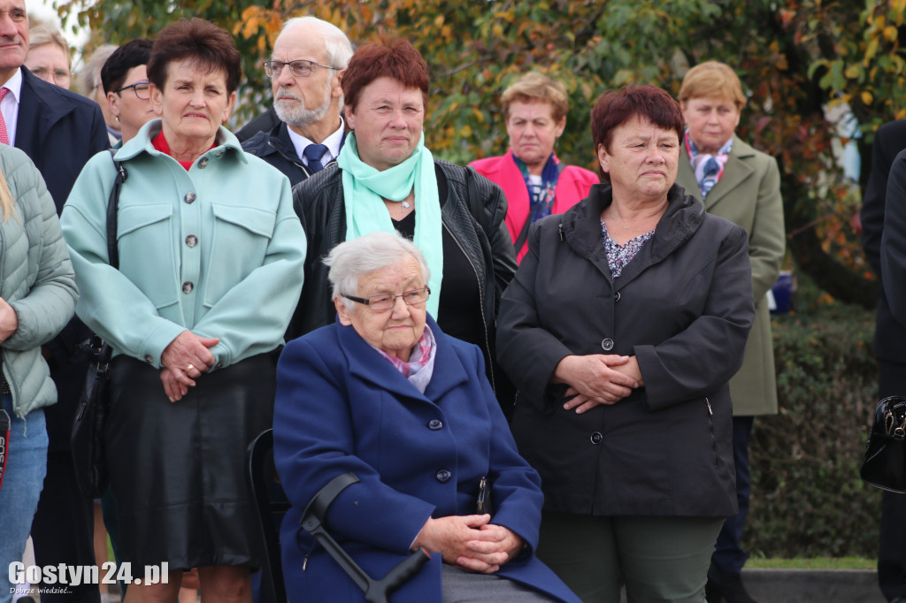 Poświęcenie figury Matki Bożej Wspomożenie Wiernych w Elżbietkowie