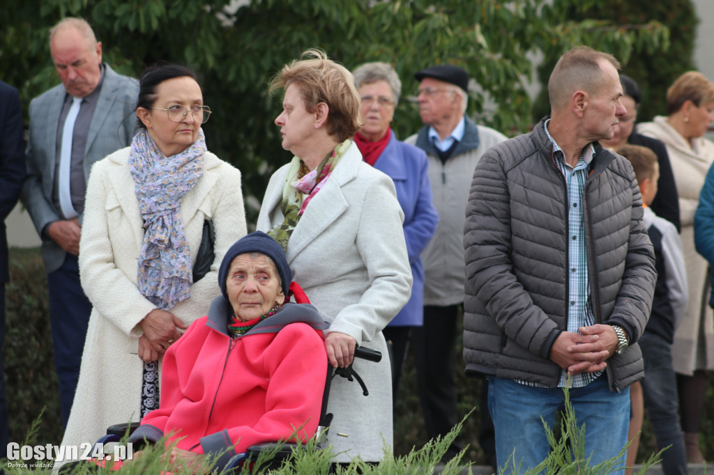Poświęcenie figury Matki Bożej Wspomożenie Wiernych w Elżbietkowie