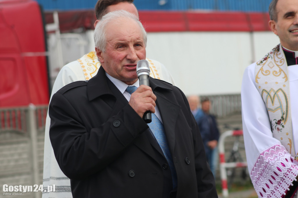 Poświęcenie figury Matki Bożej Wspomożenie Wiernych w Elżbietkowie
