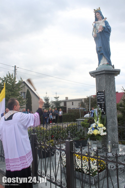 Poświęcenie figury Matki Bożej Wspomożenie Wiernych w Elżbietkowie