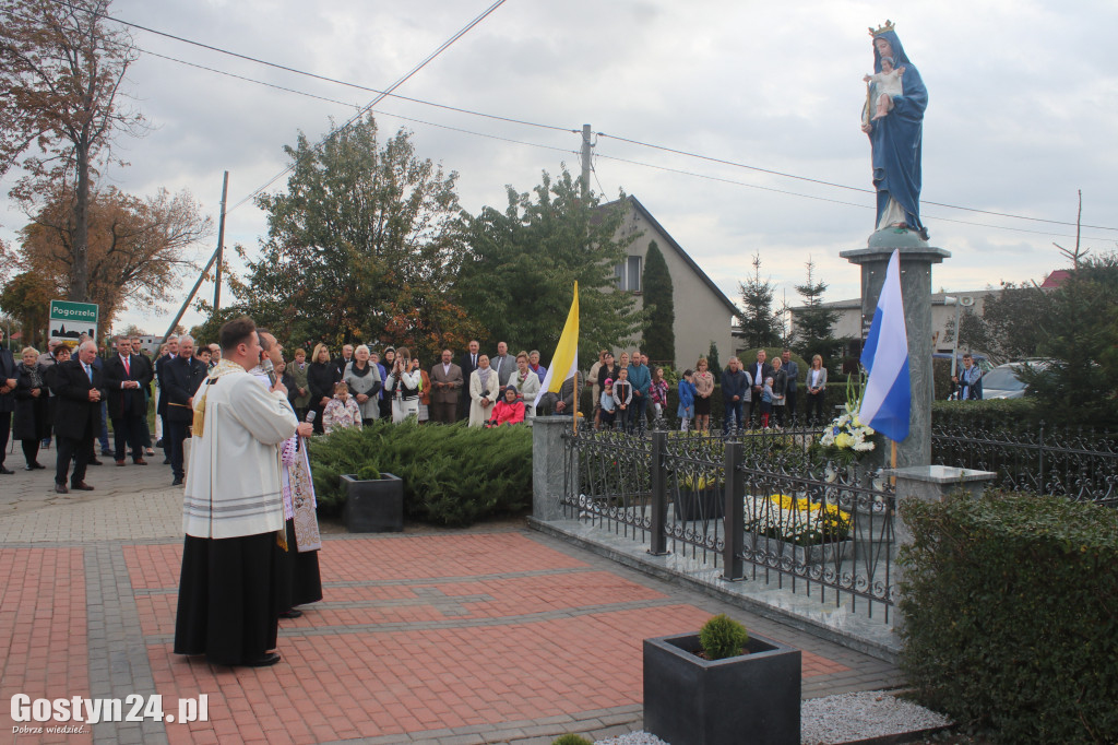 Poświęcenie figury Matki Bożej Wspomożenie Wiernych w Elżbietkowie