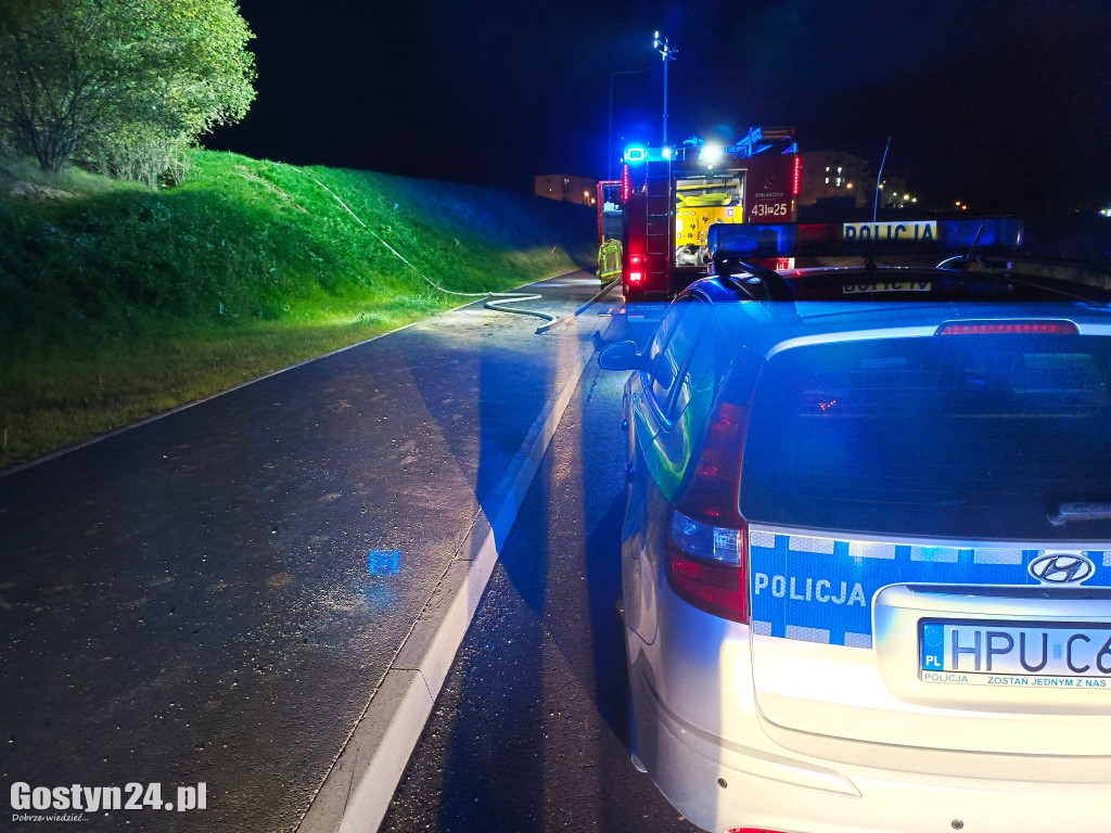 Nadpalone zwłoki kobiety przy łączniku Leszczyńska-Górna