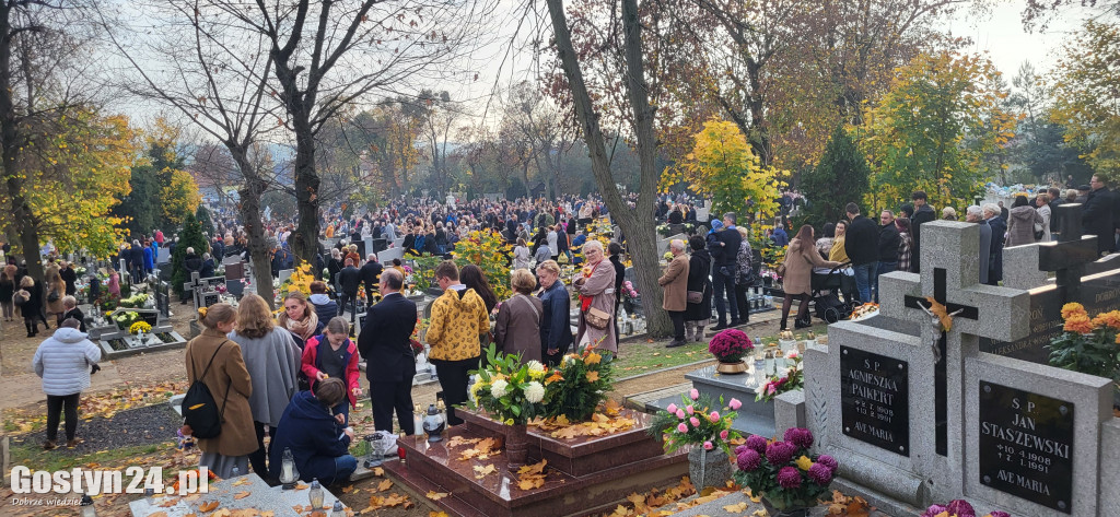 Msza święta na gostyńskim cmentarzu