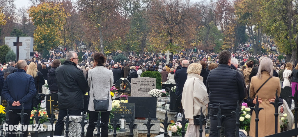 Msza święta na gostyńskim cmentarzu