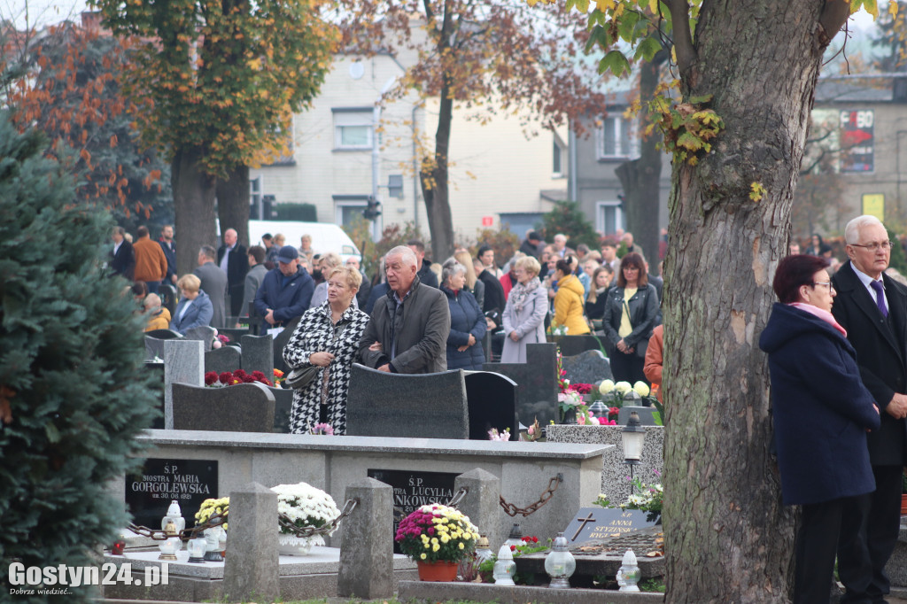 Msza święta na gostyńskim cmentarzu