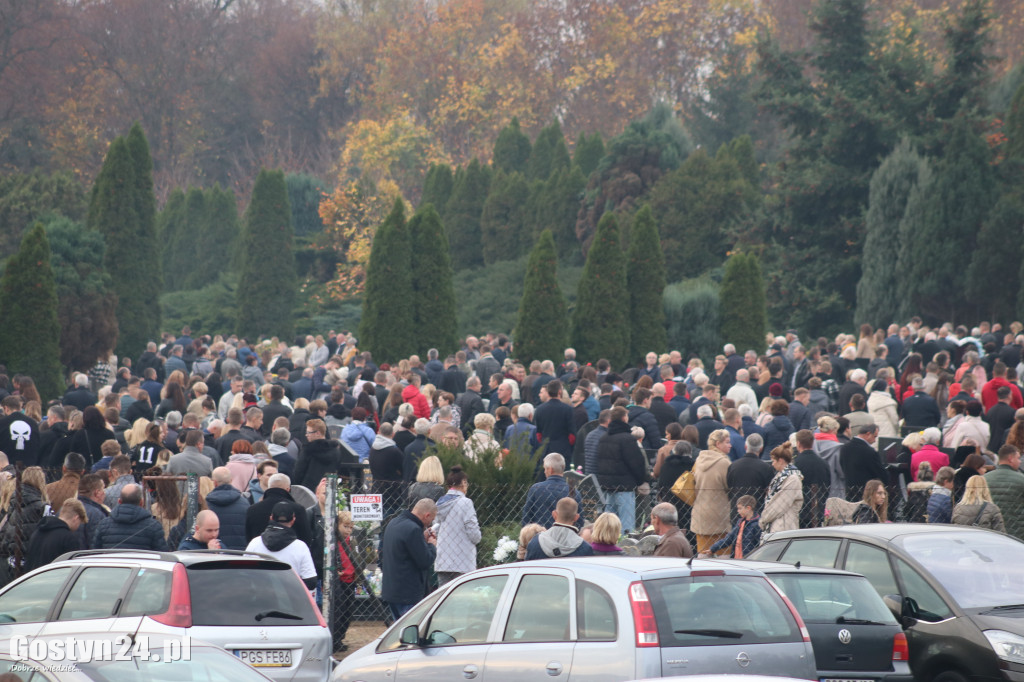 Msza święta na gostyńskim cmentarzu