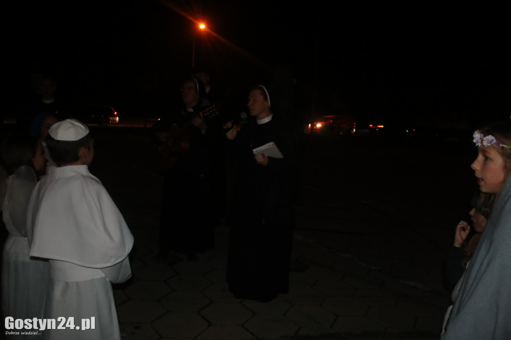 Pochód Holy Wins ulicami Gostynia