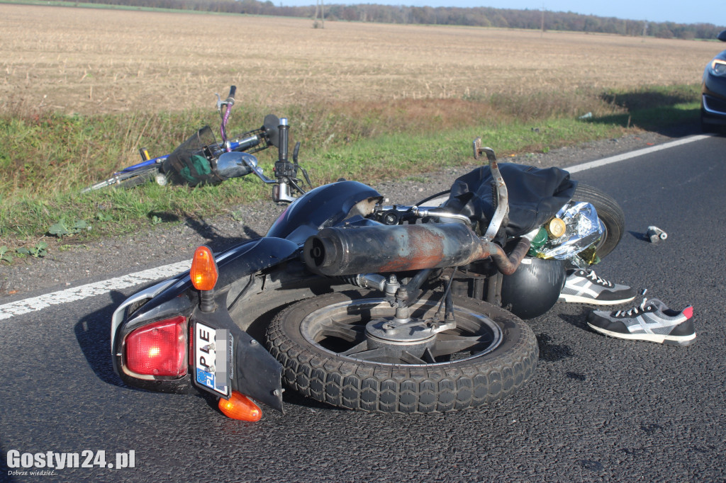 Zderzenie rowerzysty i motorowerzysty na K12