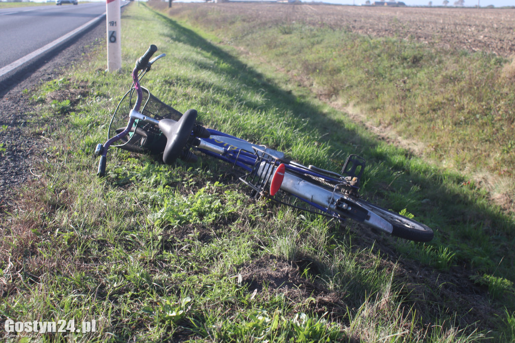 Zderzenie rowerzysty i motorowerzysty na K12