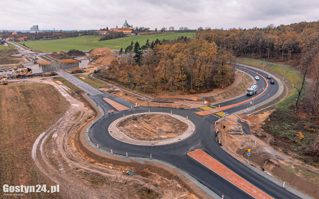 Najnowsze zdjęcia z budowy wiaduktu nad K12 Piaski-Gostyń