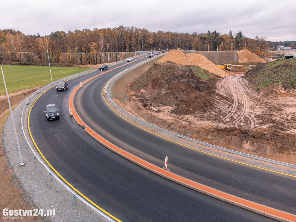 Najnowsze zdjęcia z budowy wiaduktu nad K12 Piaski-Gostyń