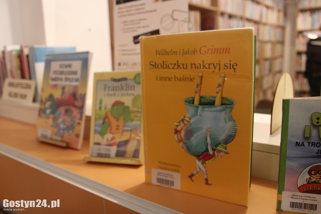 Dzień postaci z bajek w gostyńskiej bibliotece