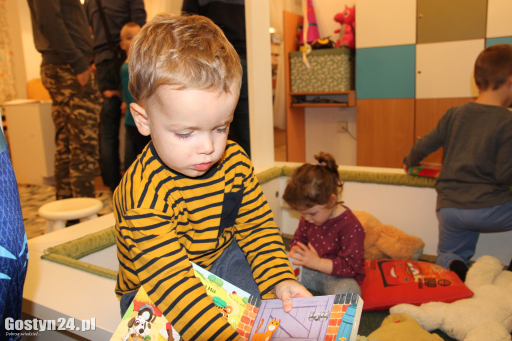Dzień postaci z bajek w gostyńskiej bibliotece