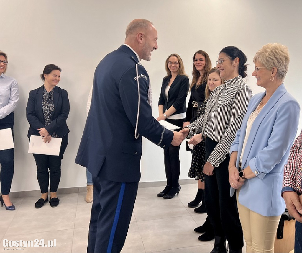 Podziękowania dla pracowników cywilnych KPP Gostyń
