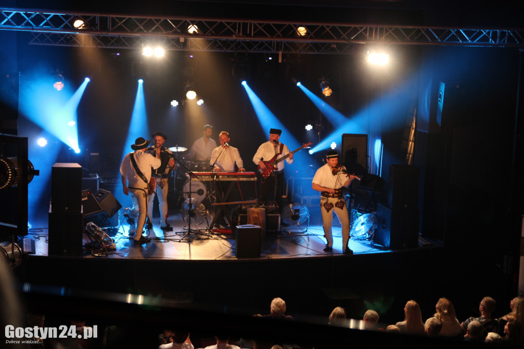 Koncert zespołu Baciary w GOK Hutnik