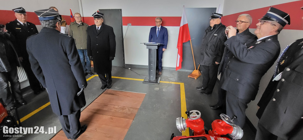 Przekazanie motopomp dla OSP w Pępowie