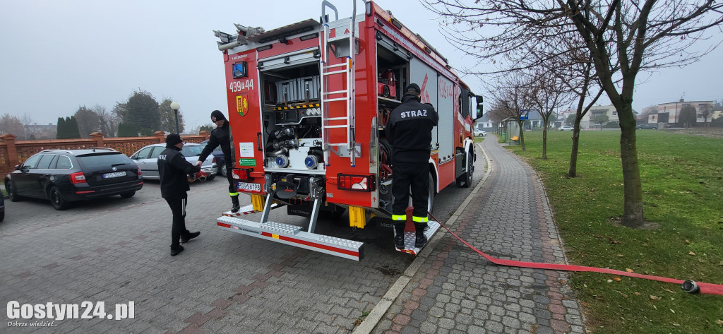 Przekazanie motopomp dla OSP w Pępowie