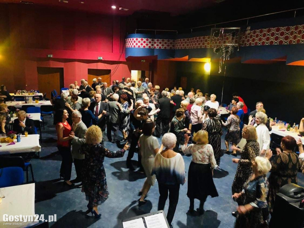 Andrzejkowy Bal Seniorów w gostyńskim Hutniku