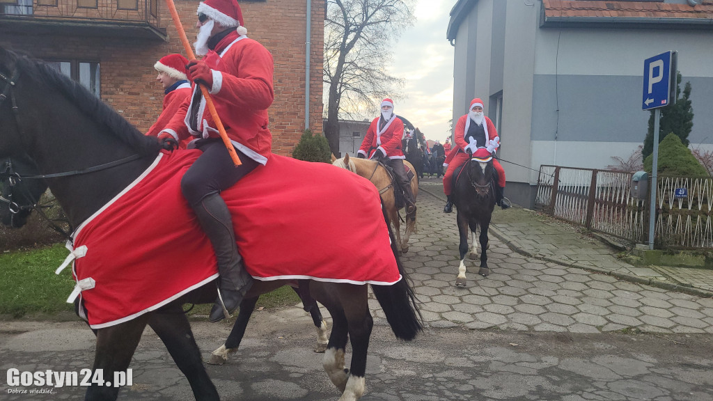 Konny orszak Świętego Mikołaja w Starej Krobi
