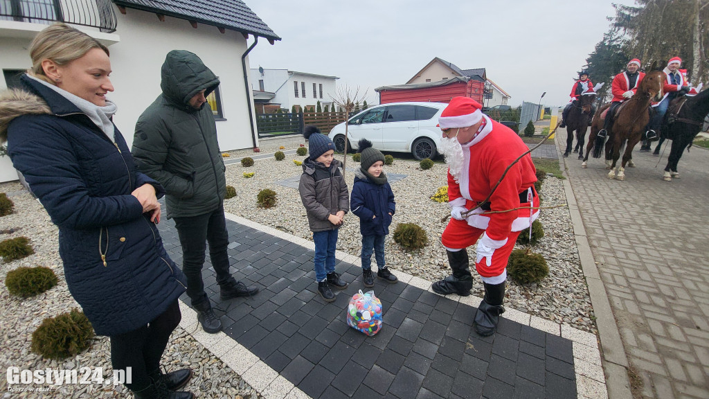 Konny orszak Świętego Mikołaja w Starej Krobi