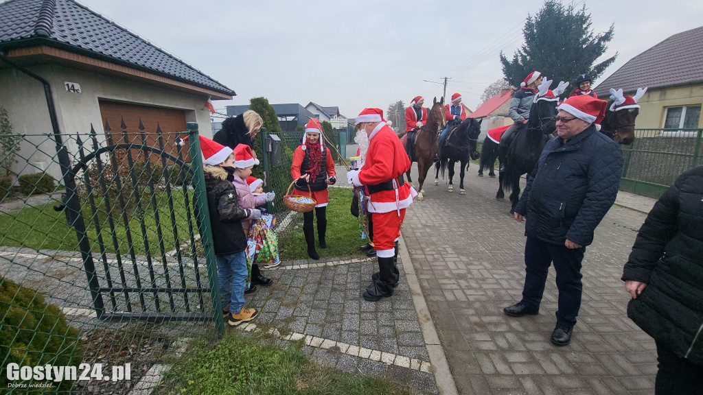 Konny orszak Świętego Mikołaja w Starej Krobi