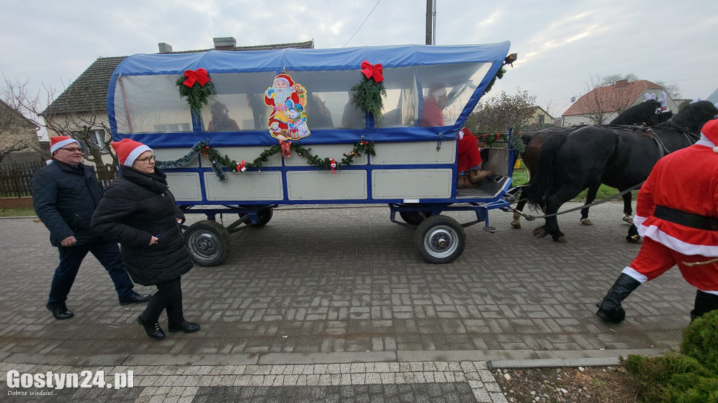 Konny orszak Świętego Mikołaja w Starej Krobi