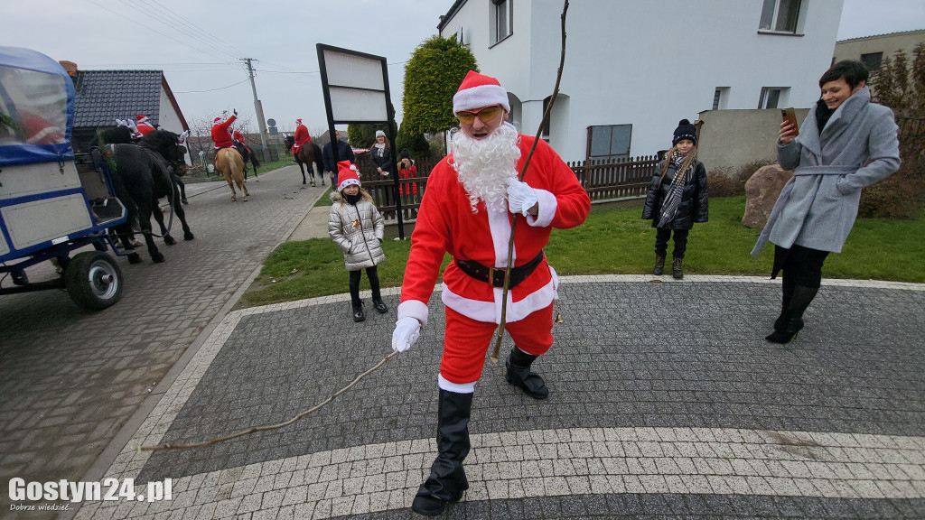 Konny orszak Świętego Mikołaja w Starej Krobi