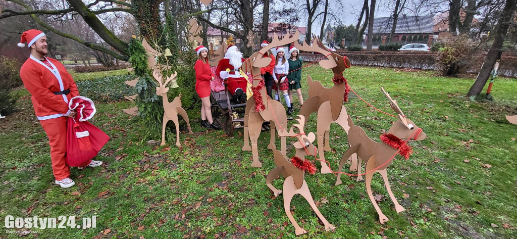 Świąteczne Miasteczko w parku w Grabonogu