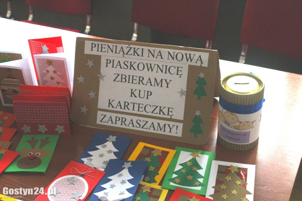 Teatralny spektakl w wykonaniu 