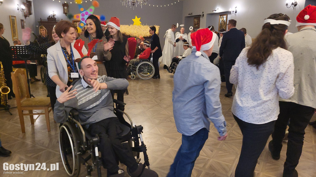 Wigilijne spotkanie uczestników ŚDS i ich rodzin