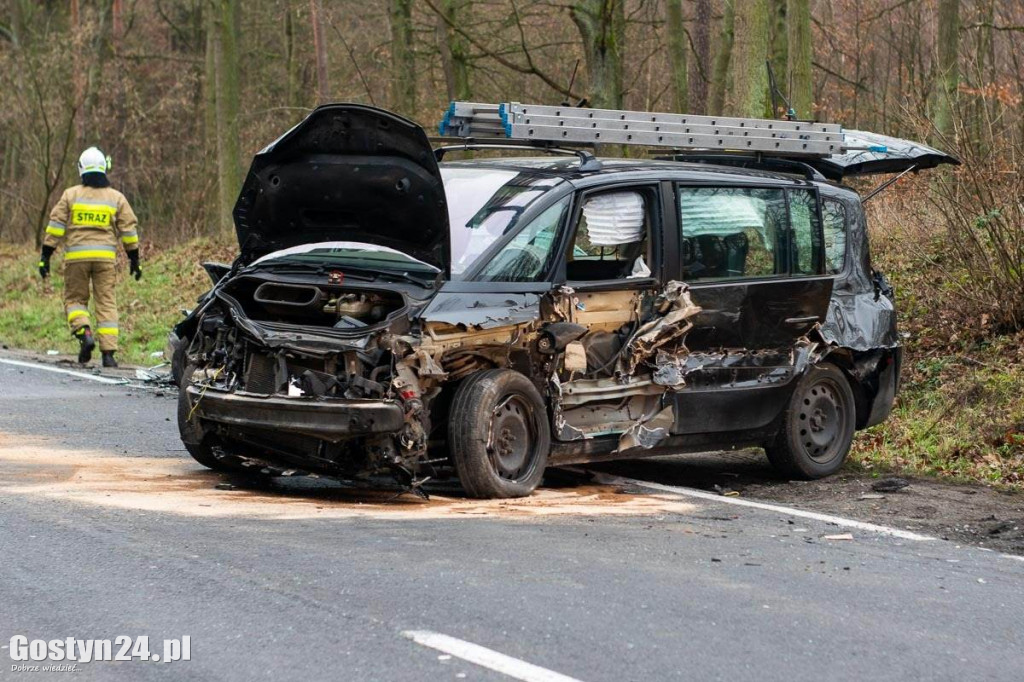Wypadek na trasie Czmoń-Kórnik z udziałem...