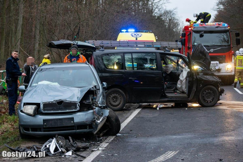 Wypadek na trasie Czmoń-Kórnik z udziałem...
