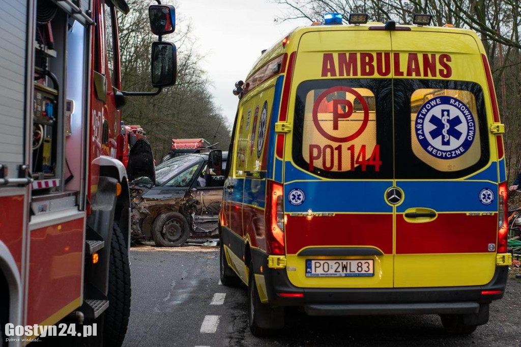 Wypadek na trasie Czmoń-Kórnik z udziałem...