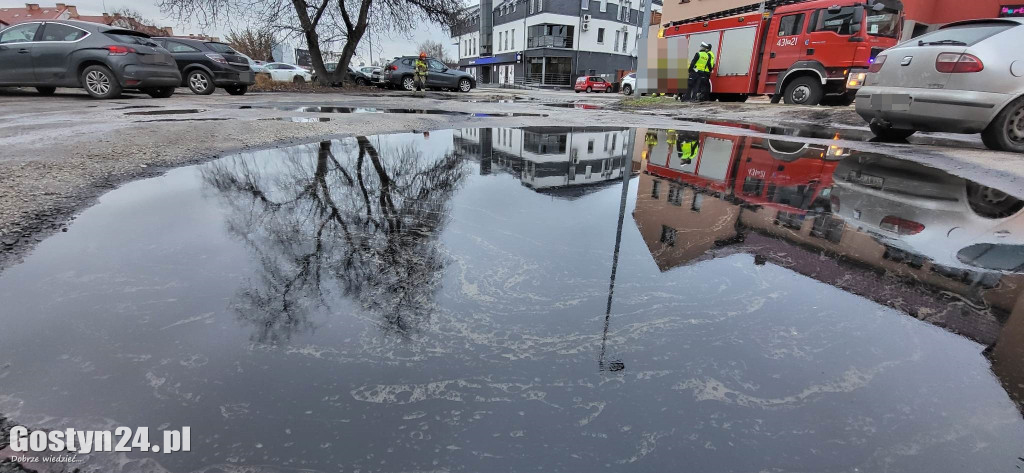 Nietypowa akcja służb w centrum Gostynia