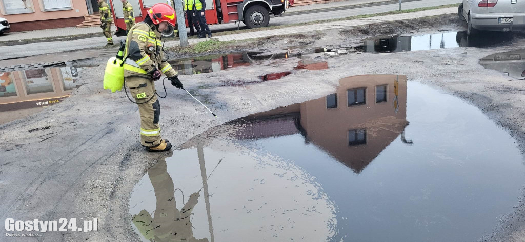 Nietypowa akcja służb w centrum Gostynia
