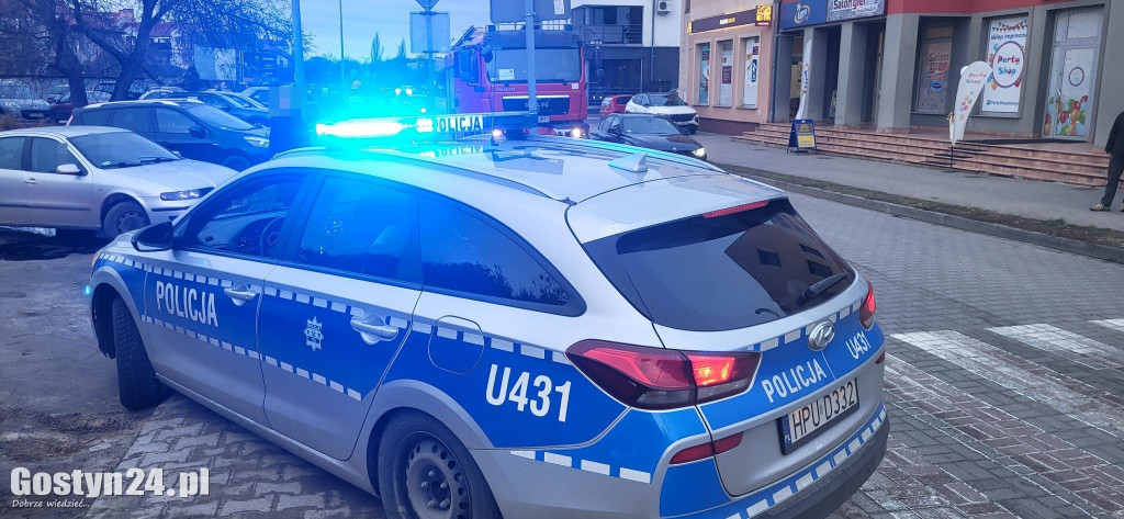 Nietypowa akcja służb w centrum Gostynia