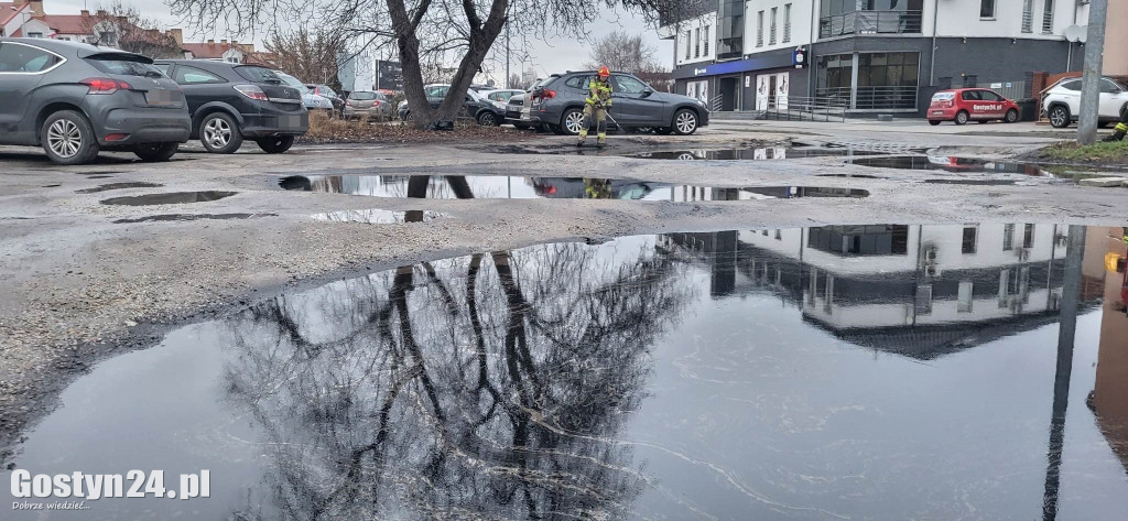 Nietypowa akcja służb w centrum Gostynia
