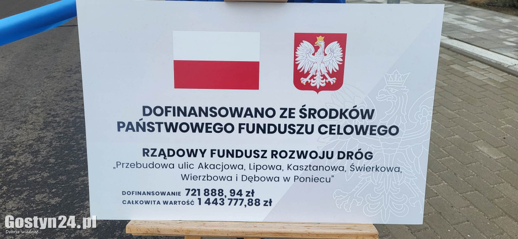 Otwarcie nowych dróg na osiedlu Berlinek w Poniecu