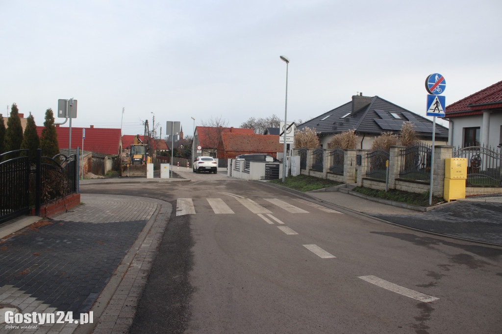 Otwarcie nowych dróg na osiedlu Berlinek w Poniecu