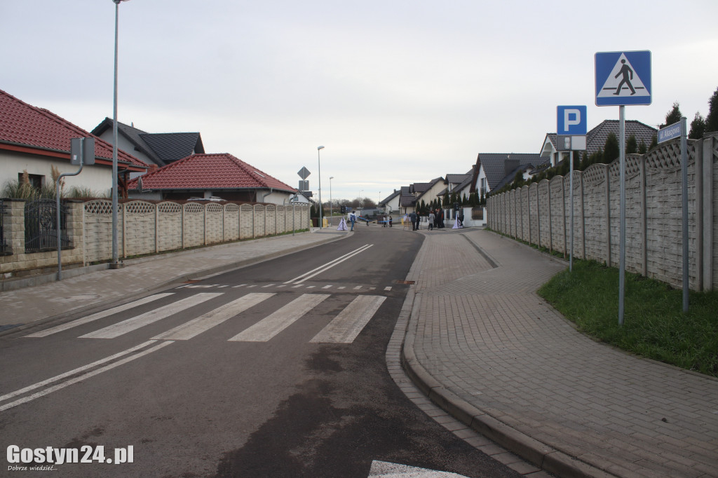 Otwarcie nowych dróg na osiedlu Berlinek w Poniecu