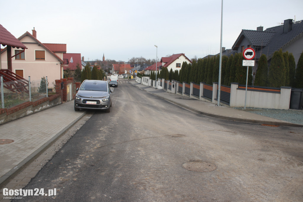 Otwarcie nowych dróg na osiedlu Berlinek w Poniecu