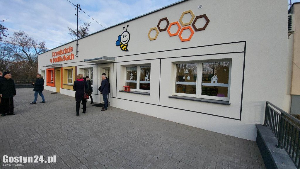 Wizytacja zmodernizowanego przedszkola w Pudliszkach