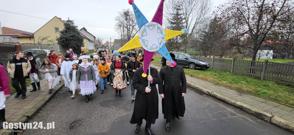 Kolędnicy odwiedzali mieszkańców Domachowa