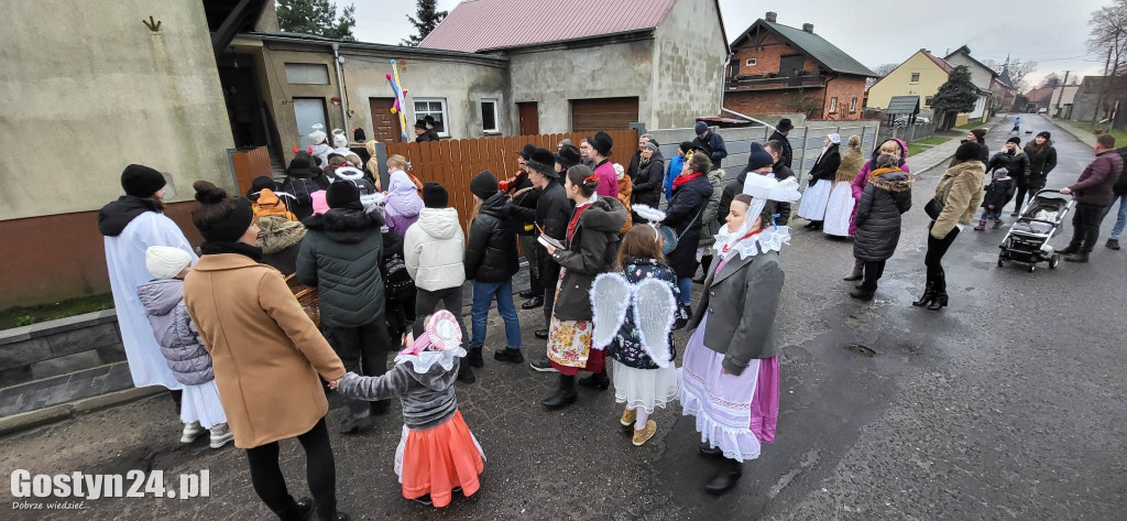 Kolędnicy odwiedzali mieszkańców Domachowa