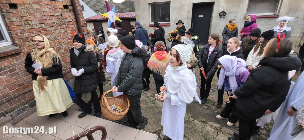 Kolędnicy odwiedzali mieszkańców Domachowa