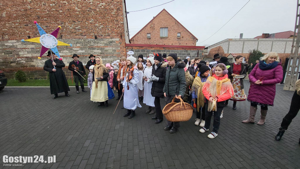 Kolędnicy odwiedzali mieszkańców Domachowa