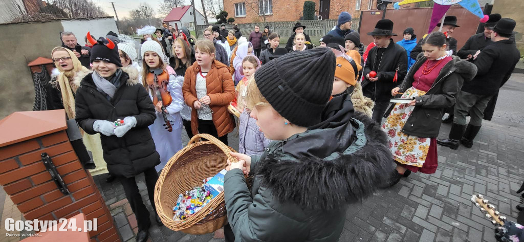 Kolędnicy odwiedzali mieszkańców Domachowa