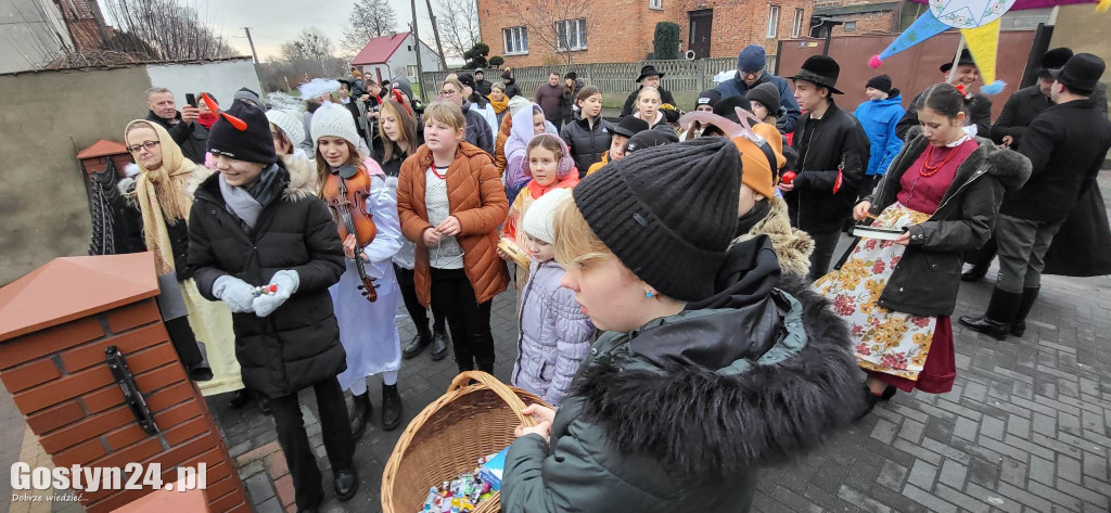Kolędnicy odwiedzali mieszkańców Domachowa